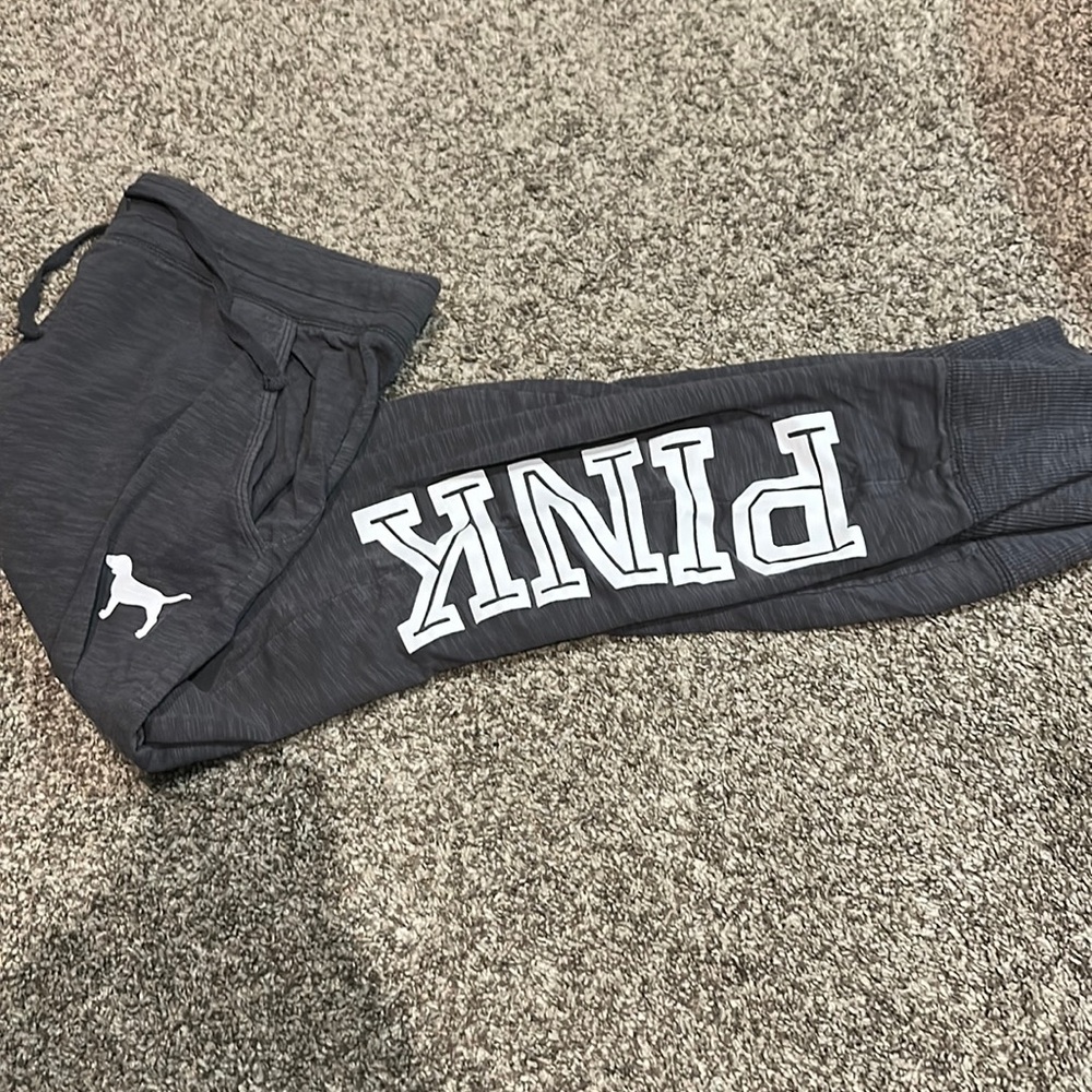 Grey capri joggers